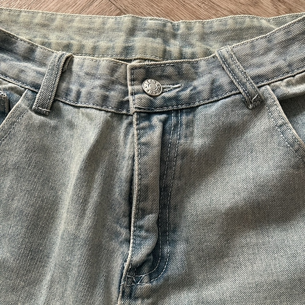 Casual Light Wash Denim Jeans - Picture 6 of 7